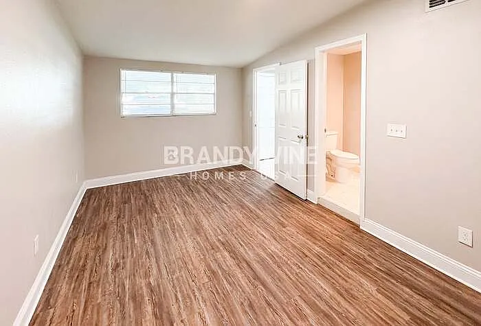 2145 Bourget Dr — Photo 10