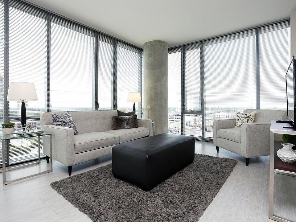 1st image of 156 Forest Ave #1