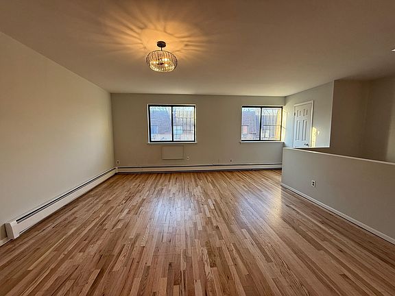 4th image of 4 Gabriel Dr #3