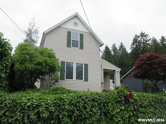 339 NE 5th Ave photo 1