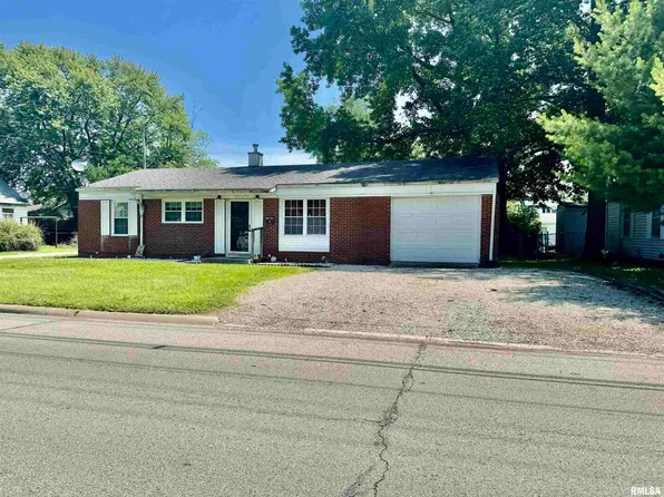 311 S Pleasant Ave, Centralia, IL 62801