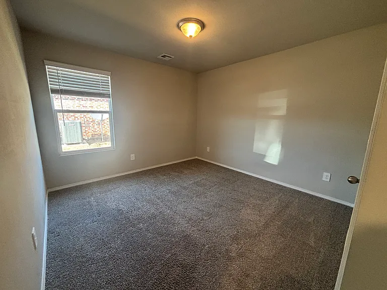2524 Alice Way — Photo 6