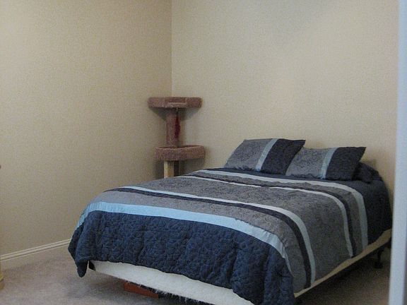 Master Bedroom 12x15