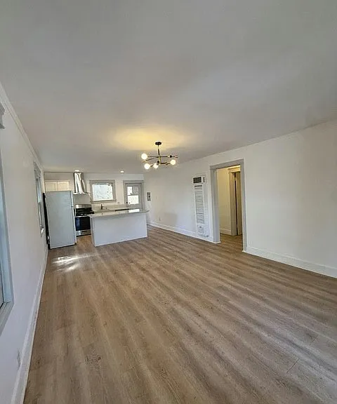 1347 N Citrus Ave — Photo 4