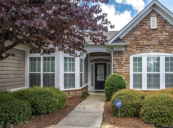 2nd image of 36118 Watsonia St