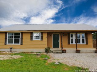1615 Greenhill Dr, Canyon Lake, TX 78133