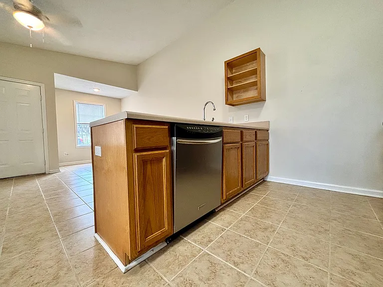 2405 Allison Ave — Photo 8