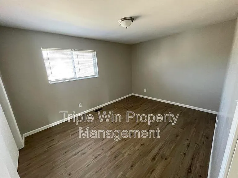 1225 Carla Dr — Photo 21