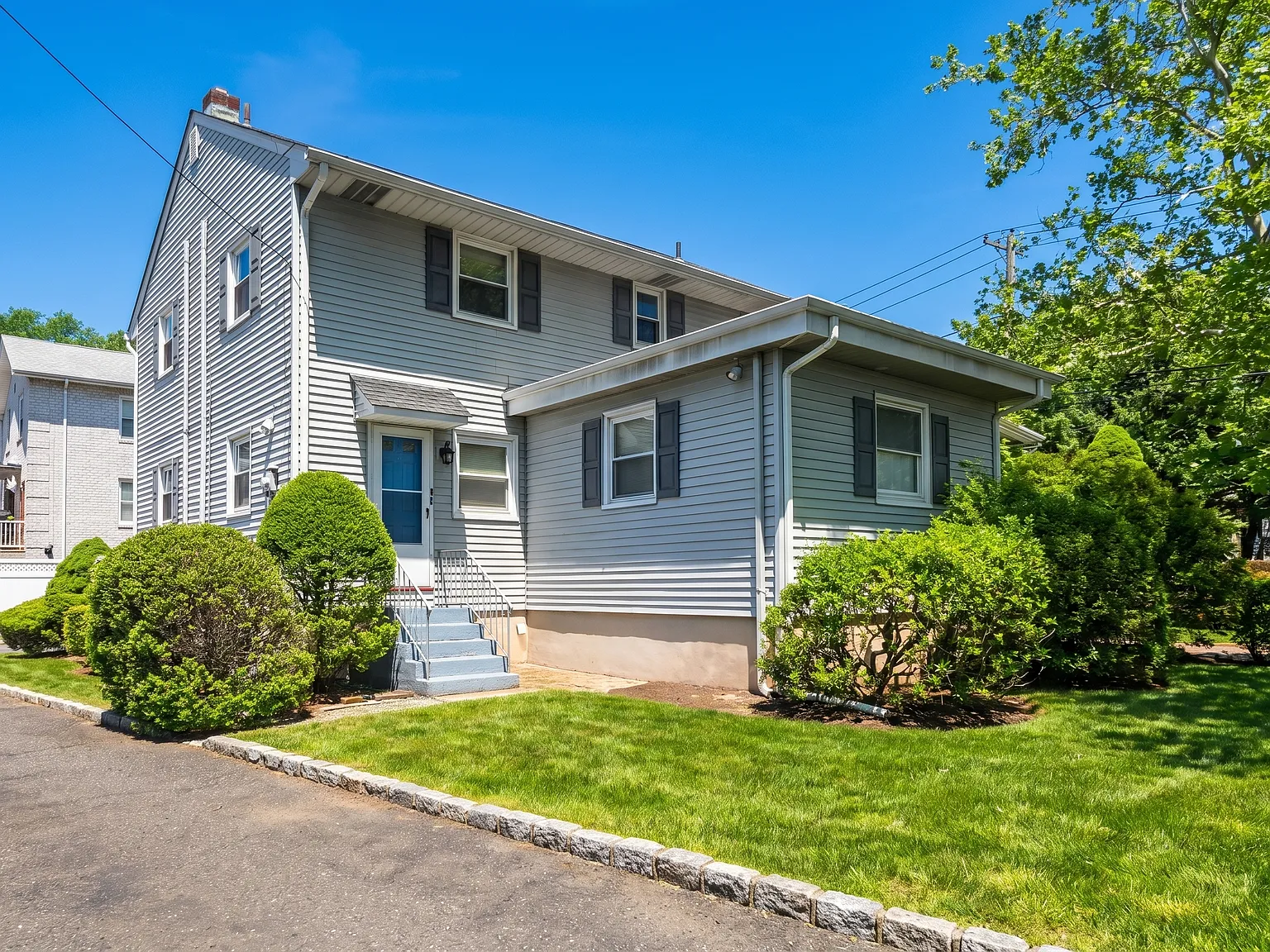 3 bed, 1500 sqft, $4,200 — Photo 3