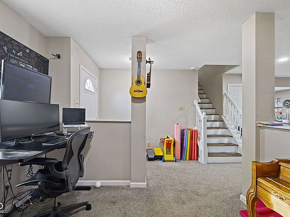 5th image of 3414 Carica Dr