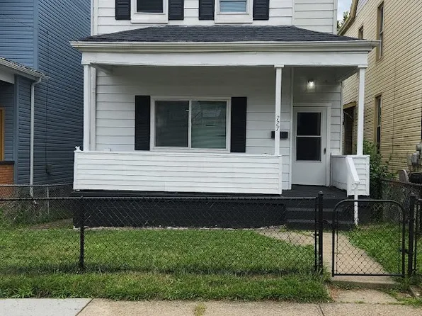 727 Mary St, Mc Kees Rocks, PA 15136
