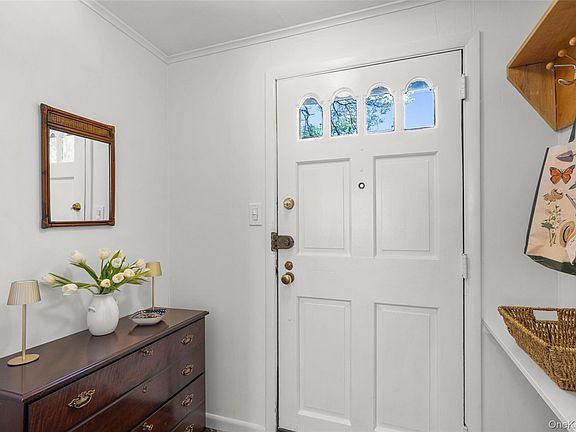 3rd image of 89 Edgewood Avenue