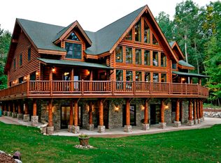 11240 Oak Dr., delton, MI 49046