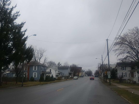 4th image of 42 N Marion St