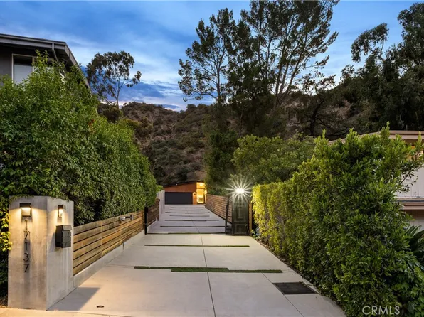 17137 Escalon Dr, Encino, CA 91436