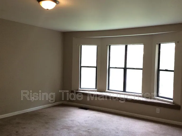 7229 President St — Photo 9