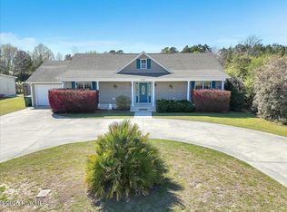100 Granny Dr, Sneads Ferry, NC 28460