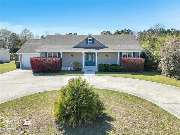 100 Granny Drive, Sneads Ferry, NC 28460
