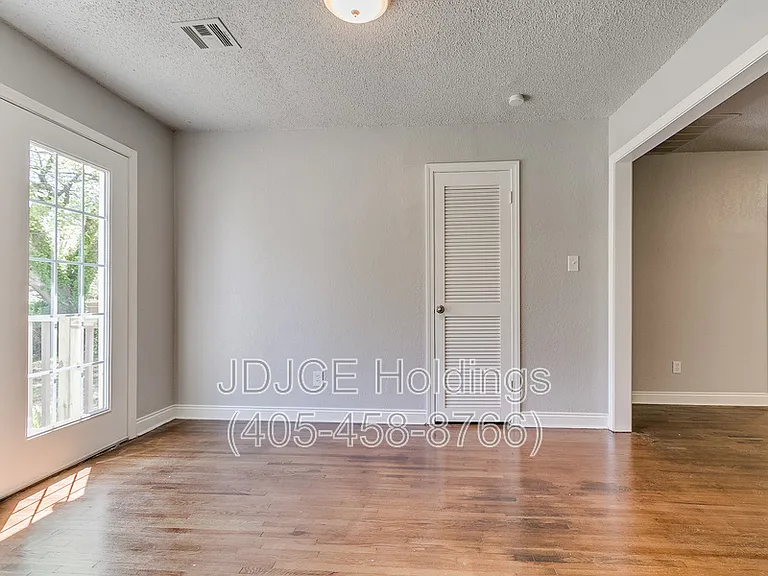 122 W Marshall Dr — Photo 6