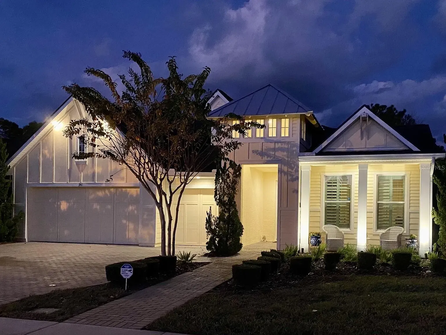 5 bed, 2717 sqft, $3,700 — Photo 2