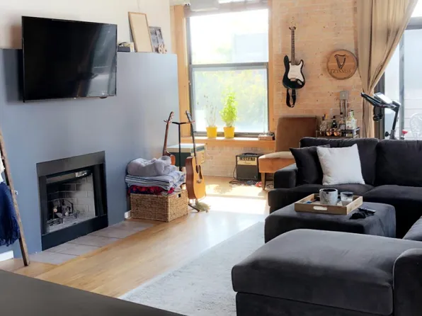 2511 W Moffat St APT 308, Chicago, IL 60647
