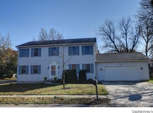 4300 Comanche Dr, Springfield, IL 62711