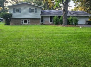 23620 W Devon Dr, Channahon, IL 60410