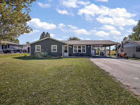 839 W Kent Ave, Crete, IL 60417