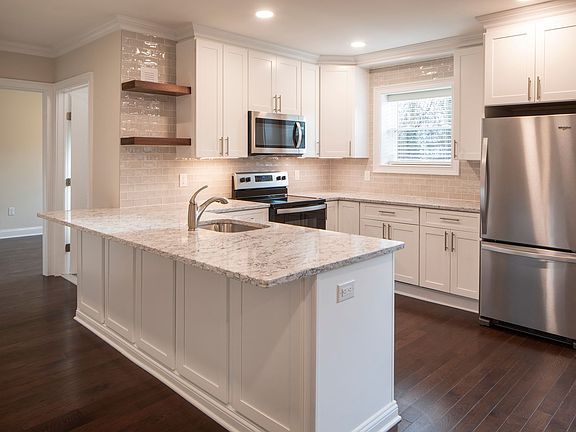 4th image of 70 Polifly Rd APT 21