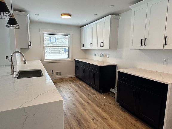 5th image of 75 Parkridge Dr