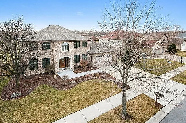 14820 Landings Ln photo 1