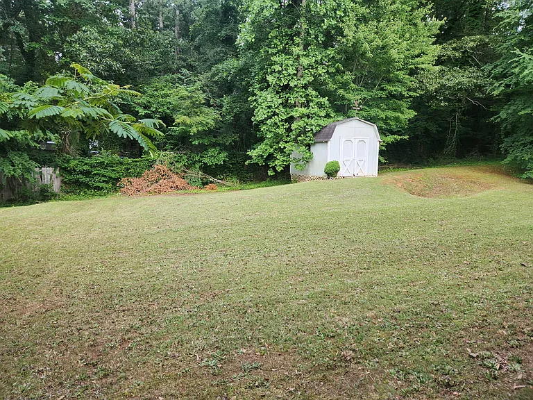 482 Grove Hill Dr — Photo 16