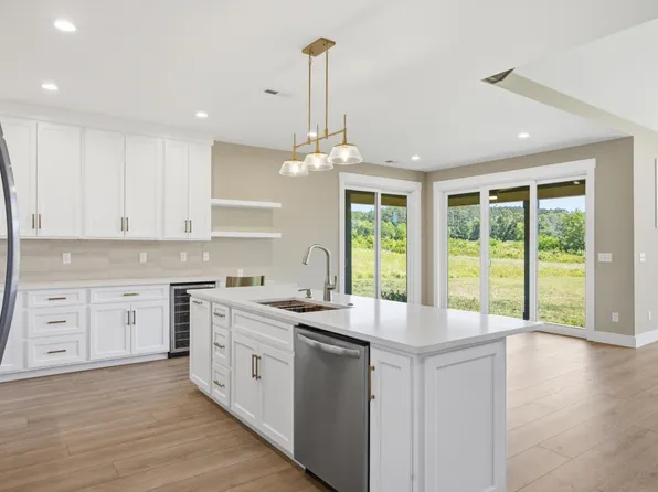 349 Clubhouse Dr, Jasper, TN 37347