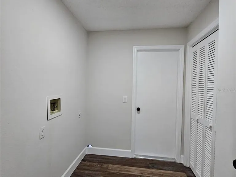 1151 N Commerce Ter — Photo 21