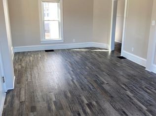 202 W William St APT 1, Champaign, IL