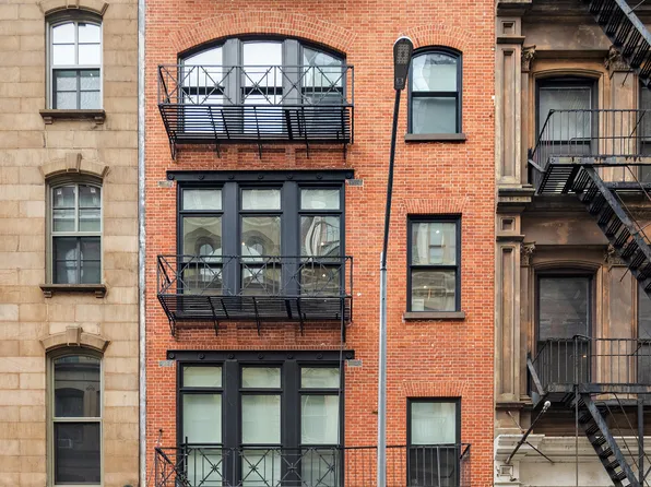 106 Franklin Street image 1 of 14