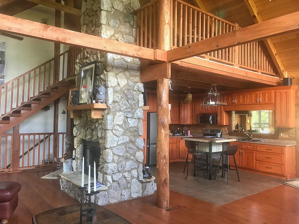 2nd image of 115 George Thomas Rd