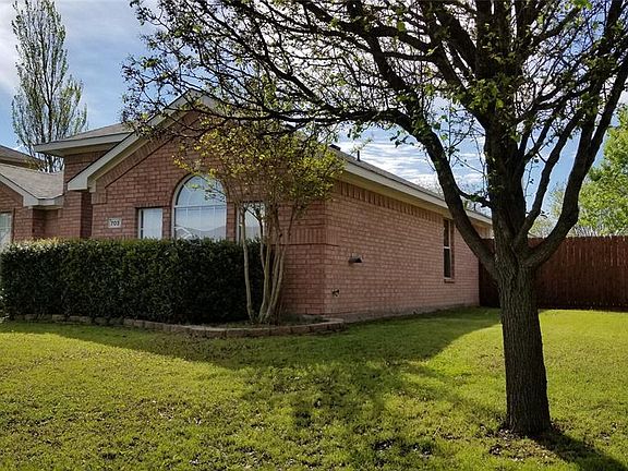 3rd image of 703 Georgetown Dr
