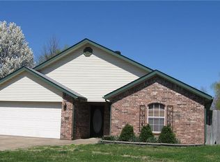 500 Evergreen Cir, Lowell, AR 72745