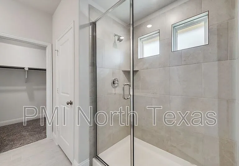 309 Amenduni Ln — Photo 11