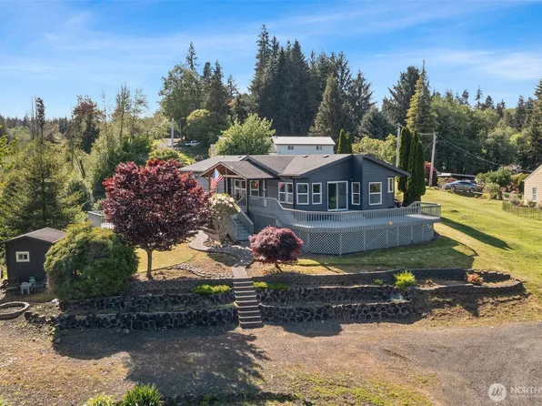 526 Taft Avenue, Raymond, WA 98577