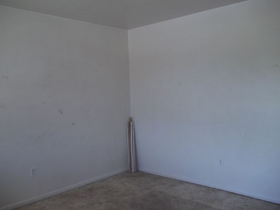 2nd image of 702 N 1st St APT 6