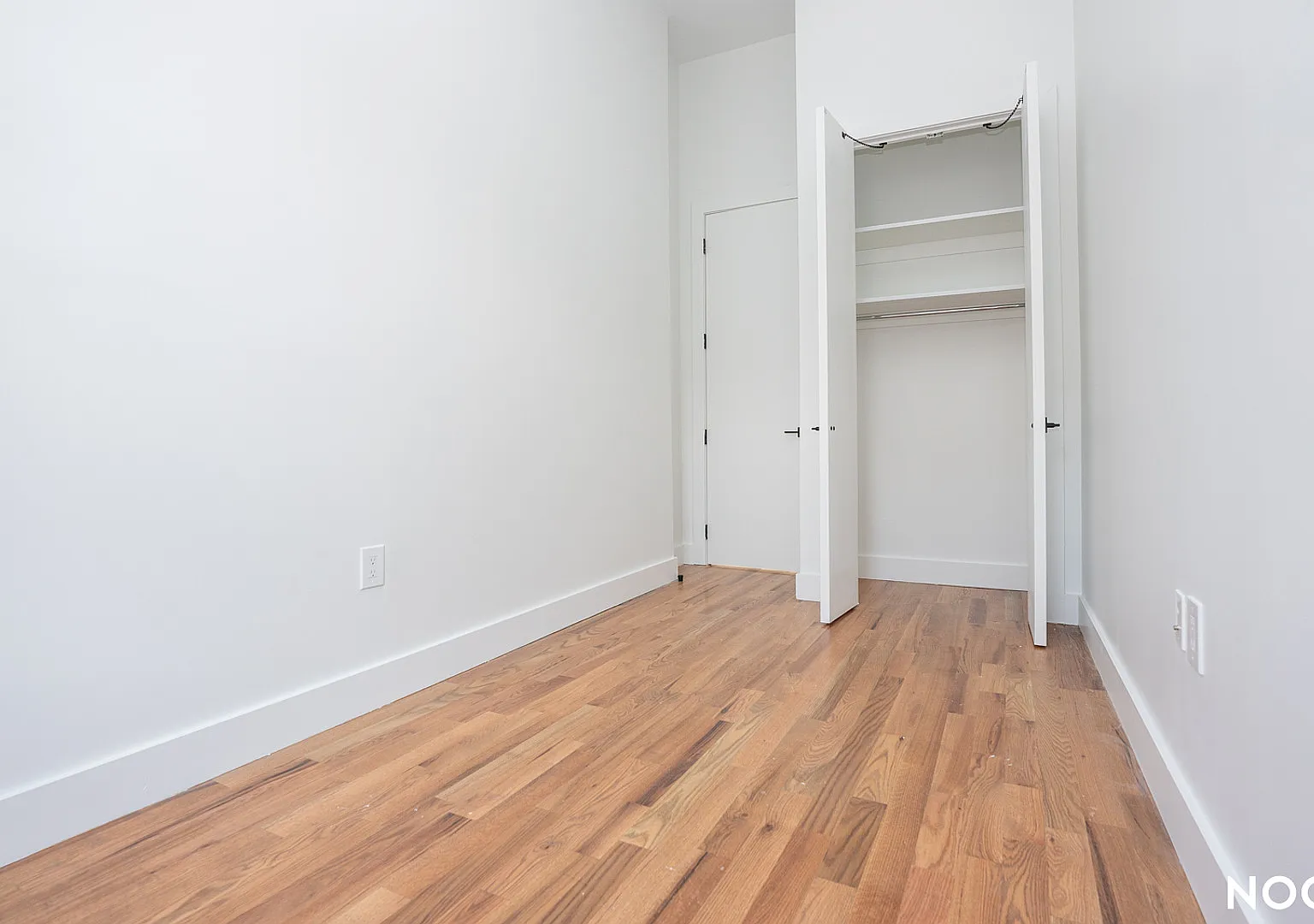 757 Hart Street — Photo 3
