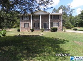 112 McClintock St, Ohatchee, AL 36271