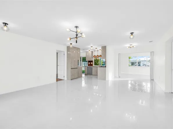 11450 NW 32nd Pl, Sunrise, FL 33323