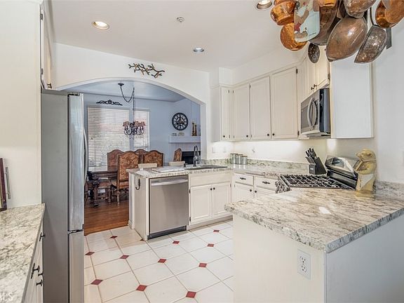 3rd image of 116 Mira Mesa