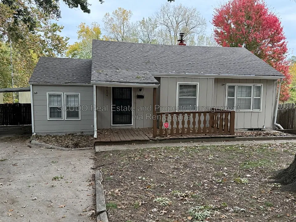 9604 E 67th Ter
