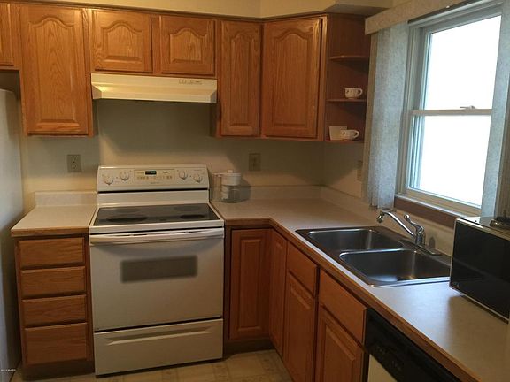 5th image of 2937 Tecumseh Dr