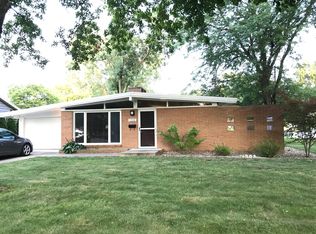 1308 Maplewood Dr, Normal, IL 61761
