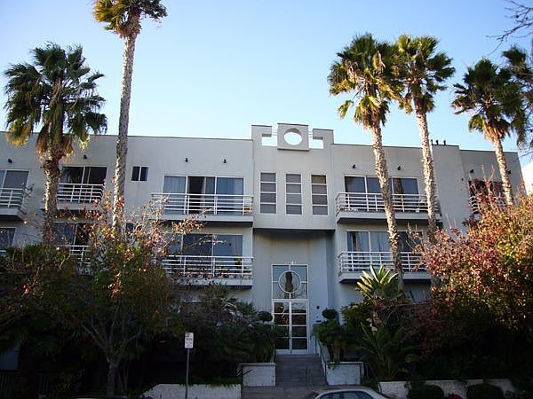 11949 Goshen Ave APT 303 Los Angeles CA 90049 Zillow